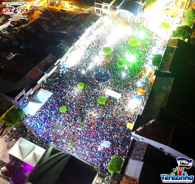 FESTA DA JUVENTUDE EM TEREZINHA REÚNE GRANDE MULTIDÃO