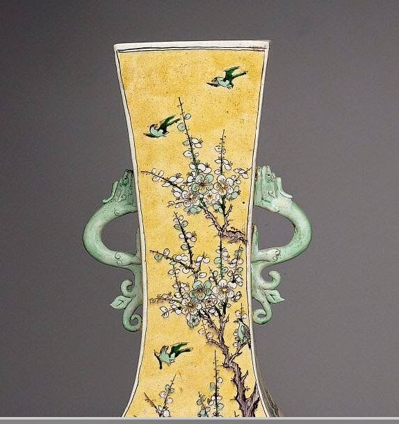 <img src="Kangxi Rectangular Vase detail .jpg" alt=" Famille Jaune on Biscuit">