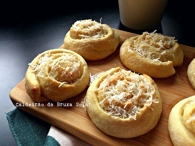 Pãezinhos de coco