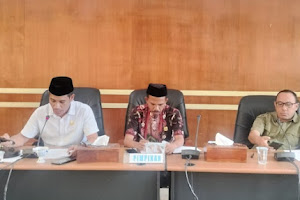 Fahmi Albaar Pimpin Rapat Tata Tertib DPRD 