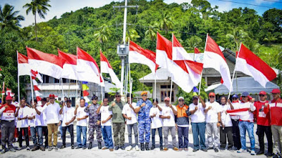 Danlanud Dominicus Dumatubun Hadiri Kirab Bendera Merah Putih di Pulau Kei Besar ADMIN Kota Tual, Nasional Tual