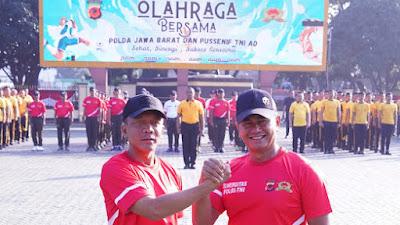 Olahraga Bersama Tingkatkan Sinergi TNI-Polri di Polda Jabar