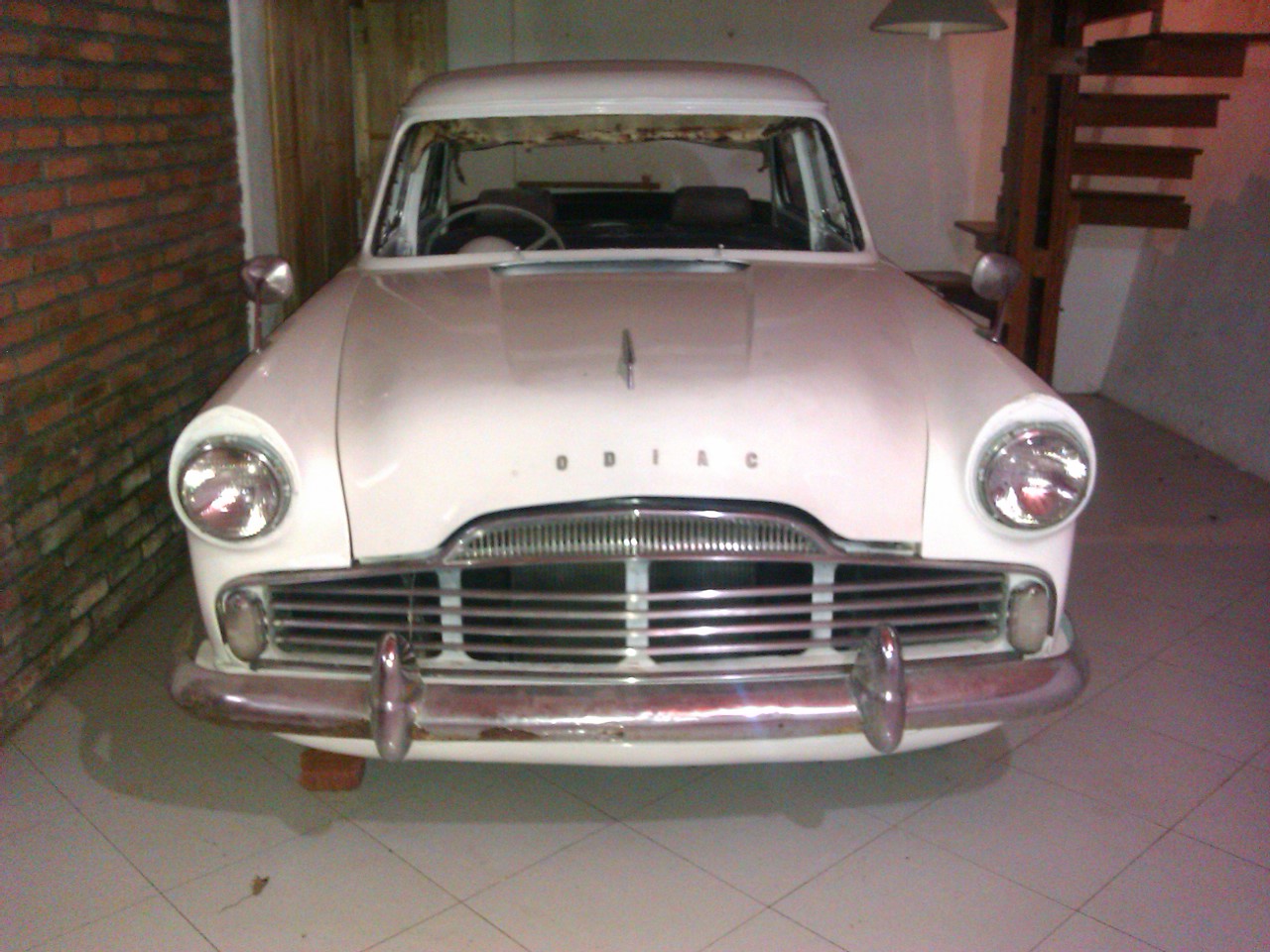  Mobil  Antik  Ford Zodiac dijual Murah 