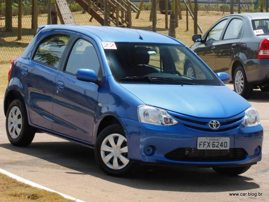 Toyota Etios Locadoras e taxistas - hatch