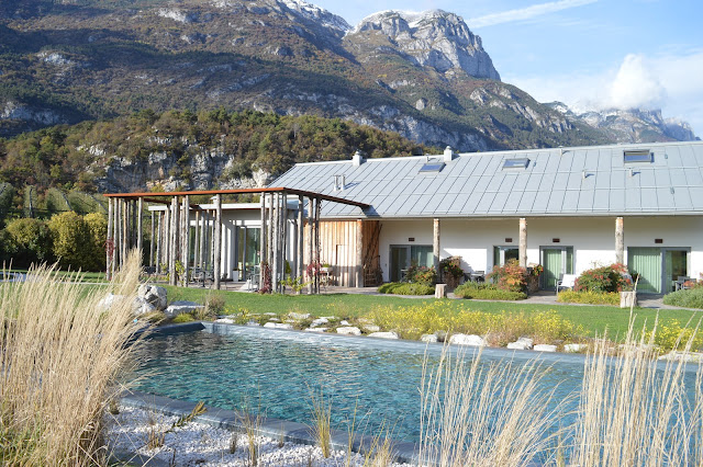 la dolce mela agriturismo con piscina trentino