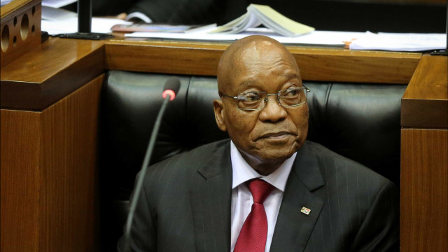  Jacob Zuma Suspenso pelo Congresso Nacional Africano