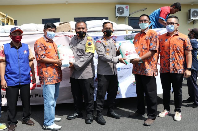 Panitia Imlek Nasional Bantu 10 Ton Beras Di Kebumen