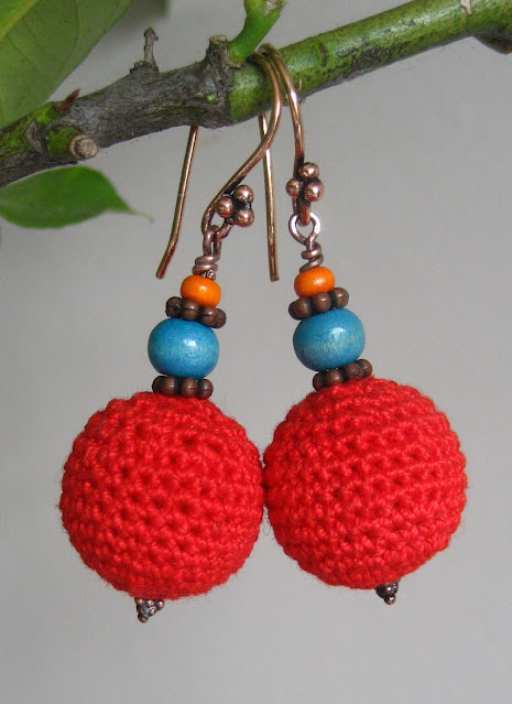 Inspiration : juwelen met garen/jewelry with yarn