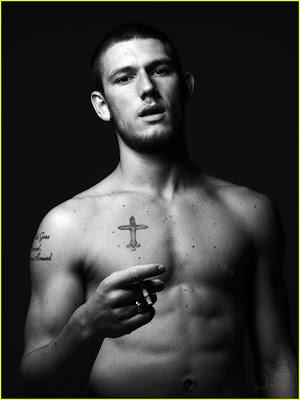 alex pettyfer muscle. Alex Pettyfer Model.