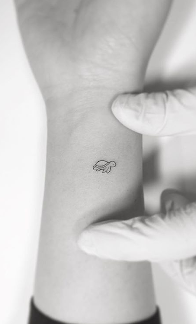 Mini tatuagens femininas