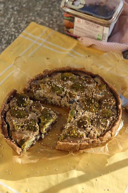 Cuillère et saladier : Quiche brocolis-champignons au miso