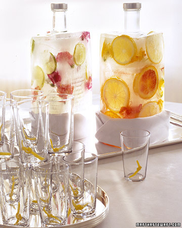  twist to your wedding decor incorporating fruit is one way to go