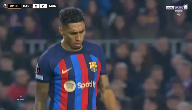 Spotted: Raphinha's reaction to getting subbed for Ferran Torres after Man United heroics
