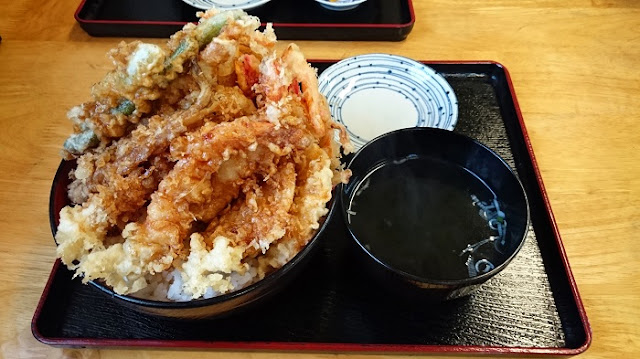 海鮮天丼(大)の写真