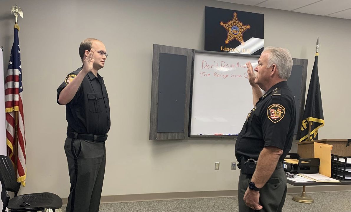 Officer Annon being sworn in