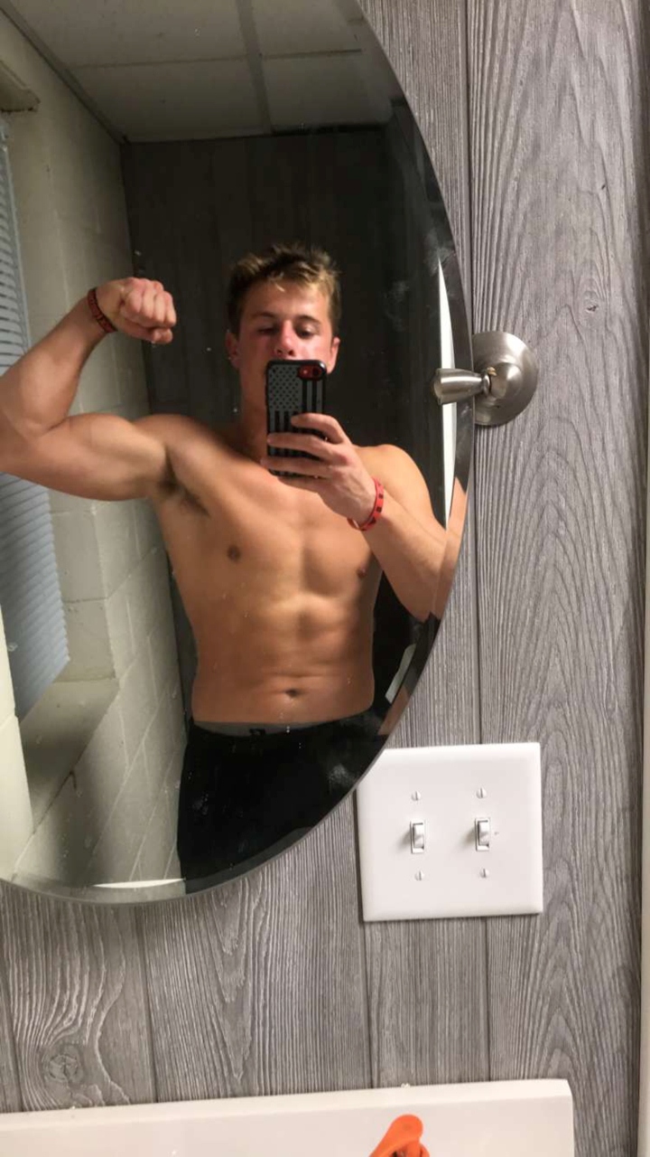 fit-shirtless-sexy-young-neighbor-guy-cocky-straight-baited-boy-selfie-biceps-flex