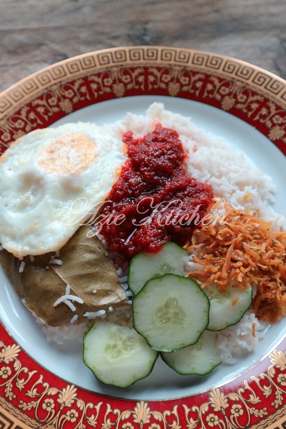 Nasi Lemak Kukus Azie Kitchen Yang Sedap - Azie Kitchen