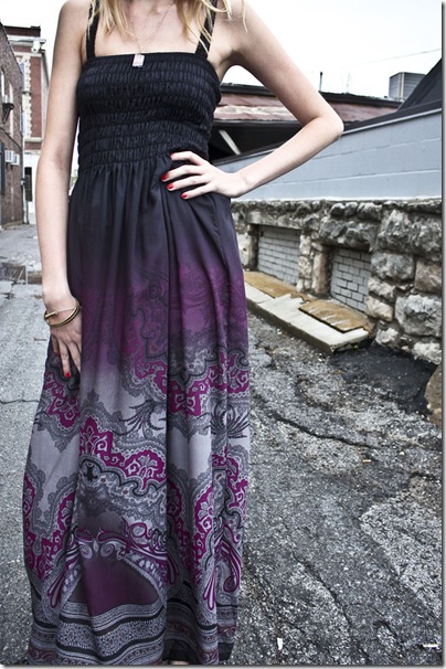 blue_maxi_close