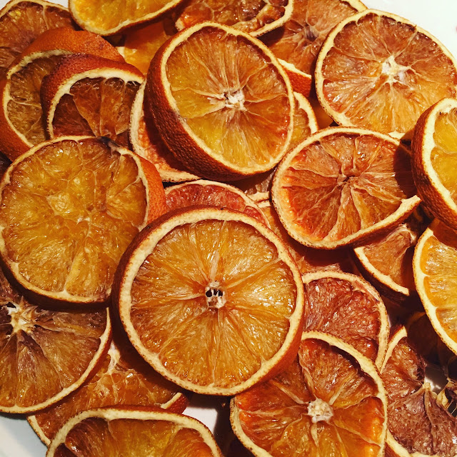 Homemade dried orange slices