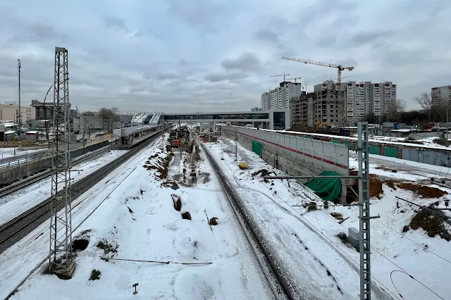 вид с Шереметьевского путепровода, строящаяся железнодорожная станция Марьина Роща