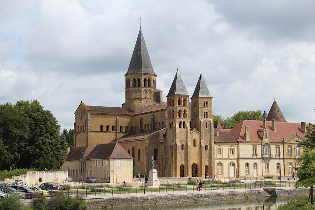 foto da Basílica de Sacre Couer, Paray le Monial  