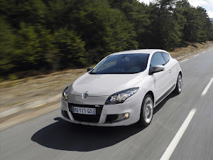 Renault Megane GT Line Coupe 2011 (1)