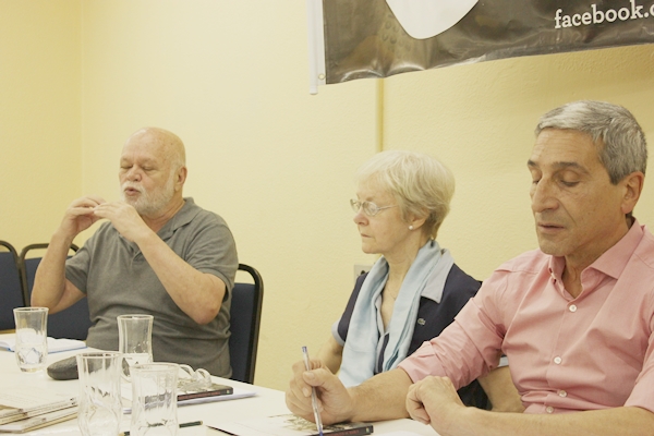 A participação do Brasil de Getúlio Vargas na Segunda Guerra Mundial foi alvo de debate no Barão de Itararé, na terça-feira, 3. O evento foi motivado pelo lançamento do livro “O Brasil na Segunda Guerra Mundial”, de Teresa Isenburg, lançado no Brasil pela 22 Editorial. O jornalista Palmério Dória e o escritor Walter Sorrentino compartilharam a mesa com a autora.