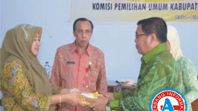 Data Agregat Kependudukan (DAK2) Kota dan Kabupaten Bima, Resmi Diserahkan ke KPU