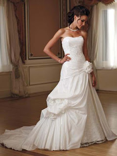 Wedding Gowns and Dresses