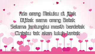 Kumpulan Ucapan Pantun Cinta Paling Romantis