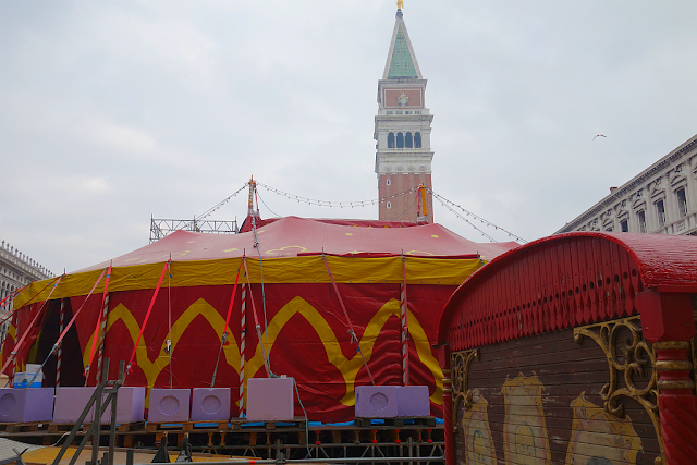 Policie bude na karnevalu blokovat náměstí Svatého Marka, benátský karneval, benátky průvodce, vše o benátském karnevalu
