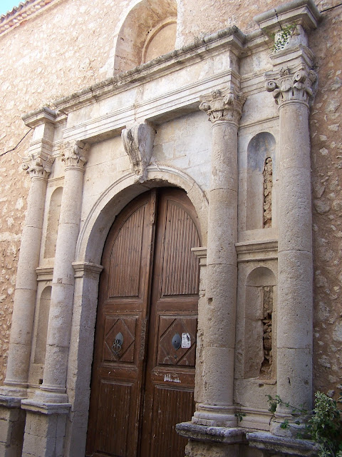 Neratzes Camisi’nin Venedik döneminden kalma kapısı; Resmo
