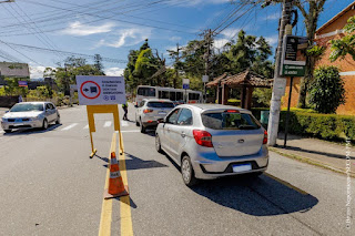 2 e 3 - Entrada da Rua Flávio Bortoluzzi de Souza à direita