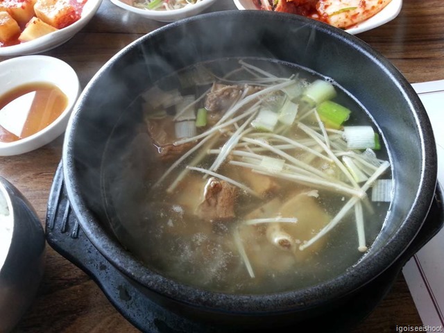 Restaurant near Changdeokgung - Beef Rib soup at restaurant near Changdeokgung 