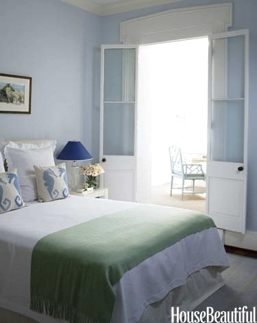 Coastal Blue and Green Bedroom Idea