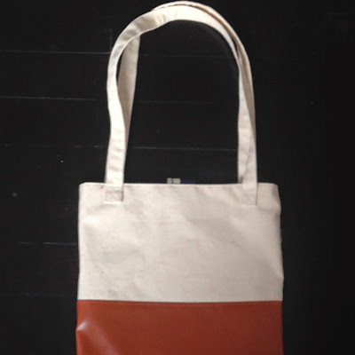 alt="seamwork madrid tote"