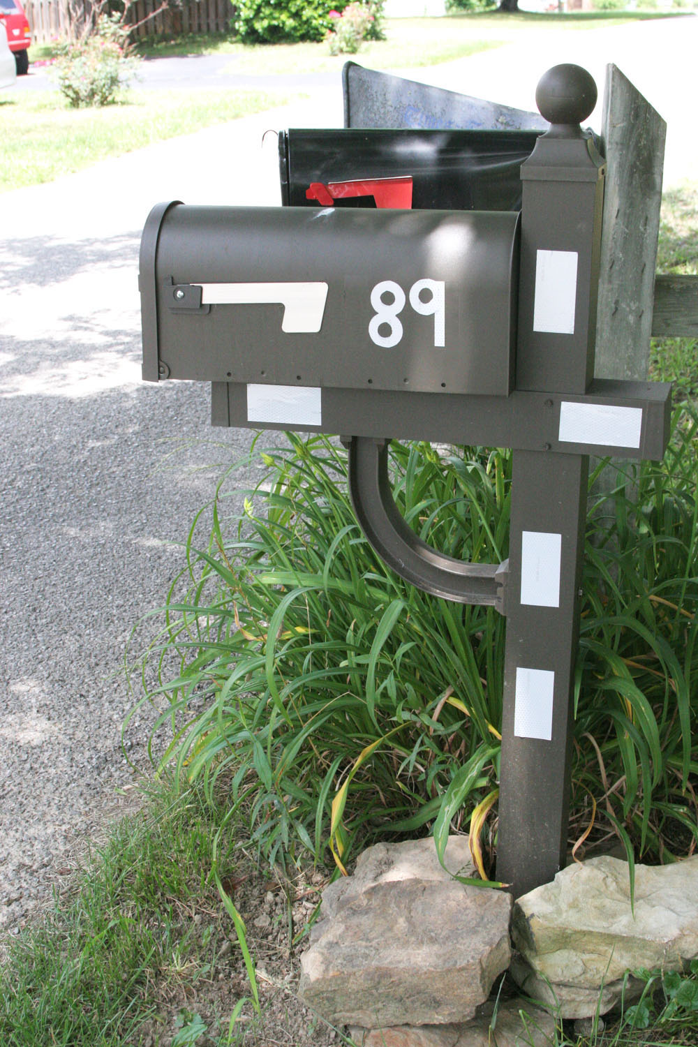 How to Make DIY Reflective Mailbox Numbers - Craftivity Designs