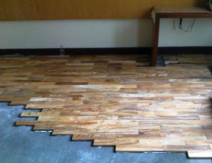  Pemasangan Lantai Kayu on Pusat Lantai Kayu Jual Lantai Kayu Harga Parquet Parket Jati Solid