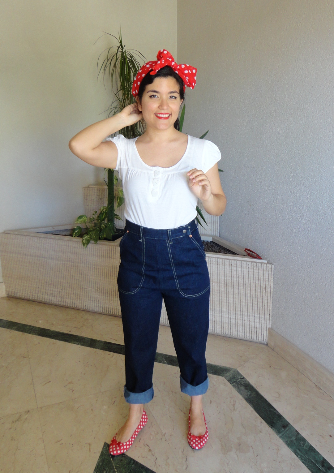 Hungry and nostalgic: Rockabilly girl in Sicily