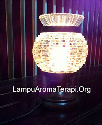 lampu aroma terapi