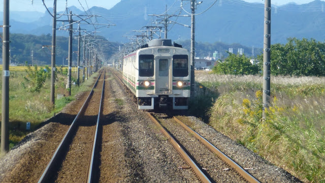 Train going in opposite direction