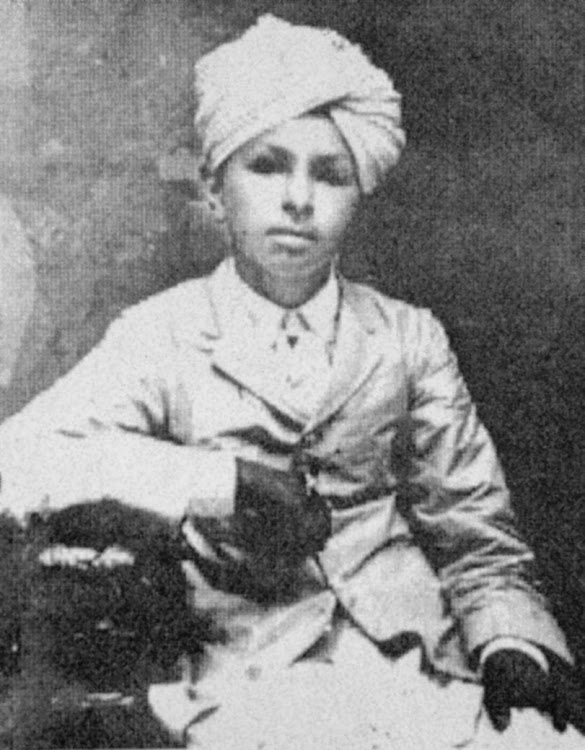 Original photos of young Bhagat Singh