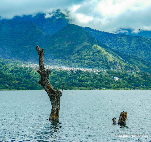 San Juan la Laguna no Lago de Atitlán na Guatemala