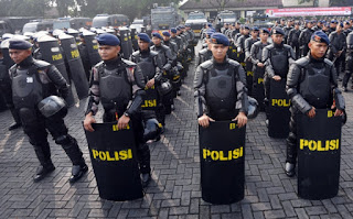 Waduh .. Brimob Sudah Siapkan Sedikitnya 8700 Pasukan untuk ikut Amankan Aksi Bela Islam Jilid III Pada 2 Desember Mendatang - Commando