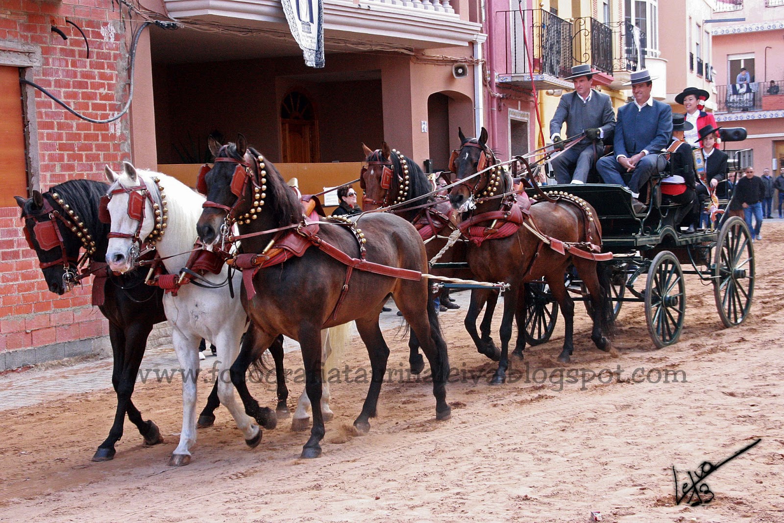 Resultado de imagen de Fiestas de San Vicente Ferrer de Vall de UxÃ³