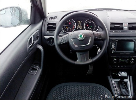 Förarmiljö Ratt Instrumentering Skoda Yeti AllDrive TDI 140 DSG Test