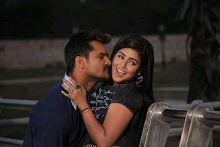 Akansha Awasthi kissing photo