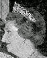 pearl diamond loop tiara cartier spain queen maria christina countess barcelona mercedes