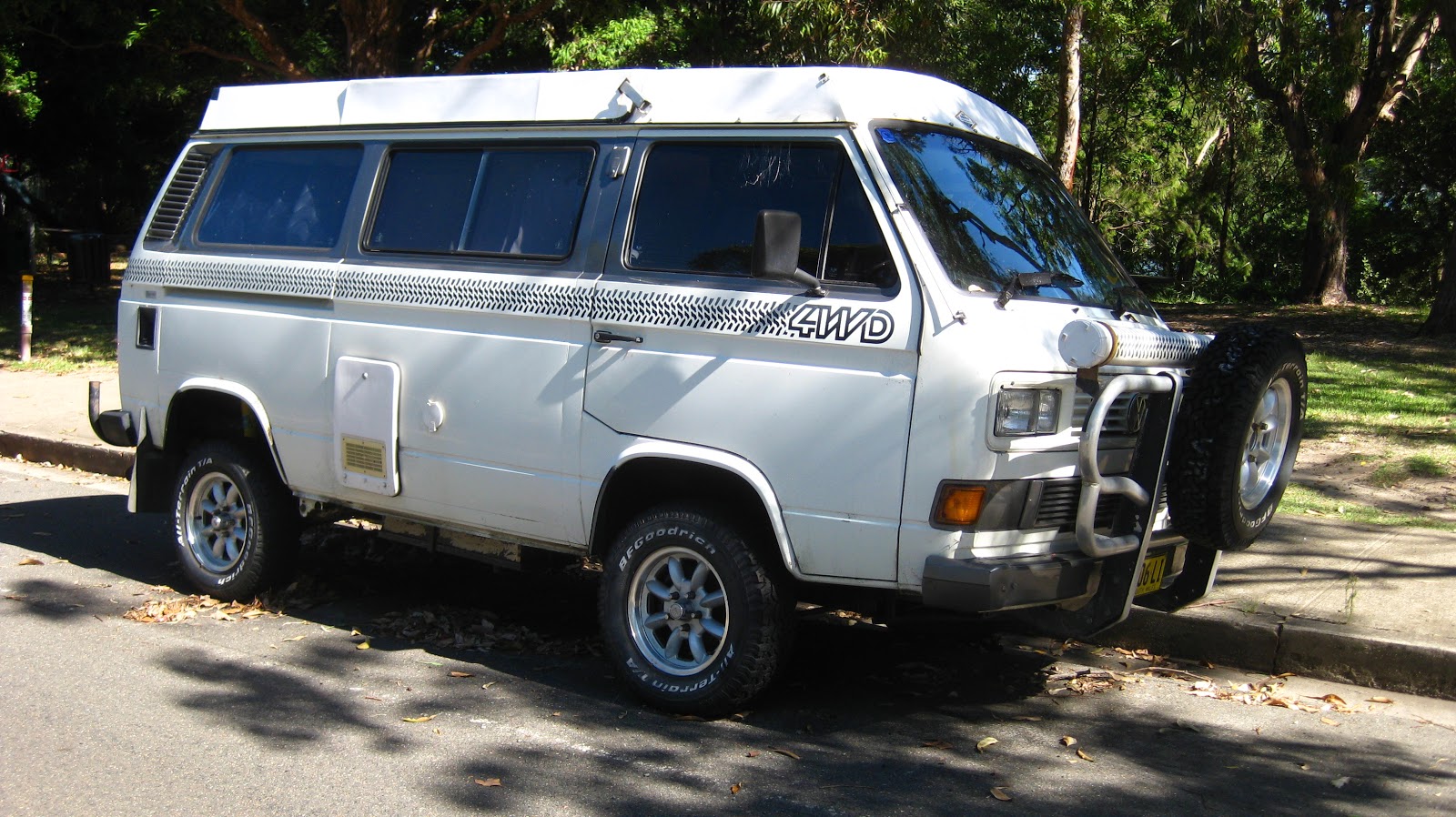 Aussie Old Parked Cars  1980s Volkswagen Transporter Syncro 4WD