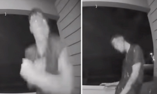  "Zombi" intenta entrar con violencia a una casa, video causa miedo y  se hace viral en Twitter (VIDEO)